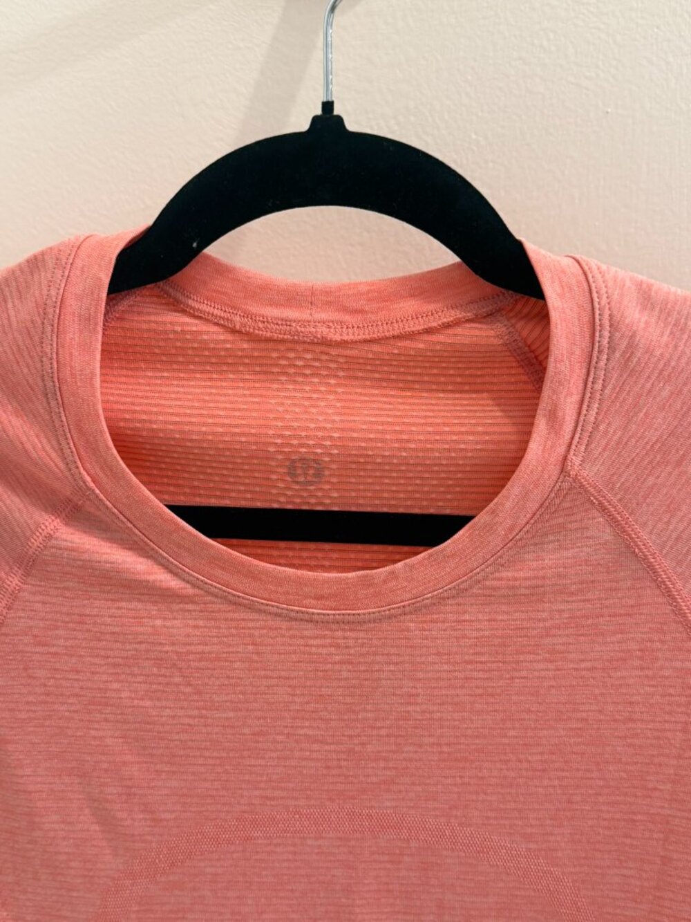 Lululemon Swiftly Tech Short-Sleeve - Picture 5 of 9